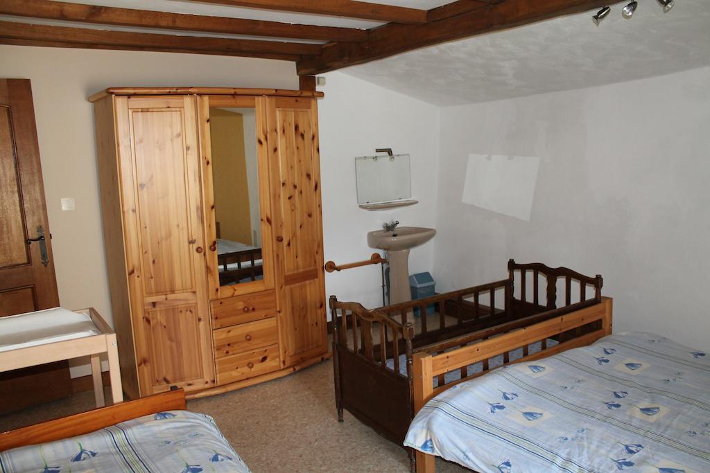 La Metairie Villa Houffalize Room photo